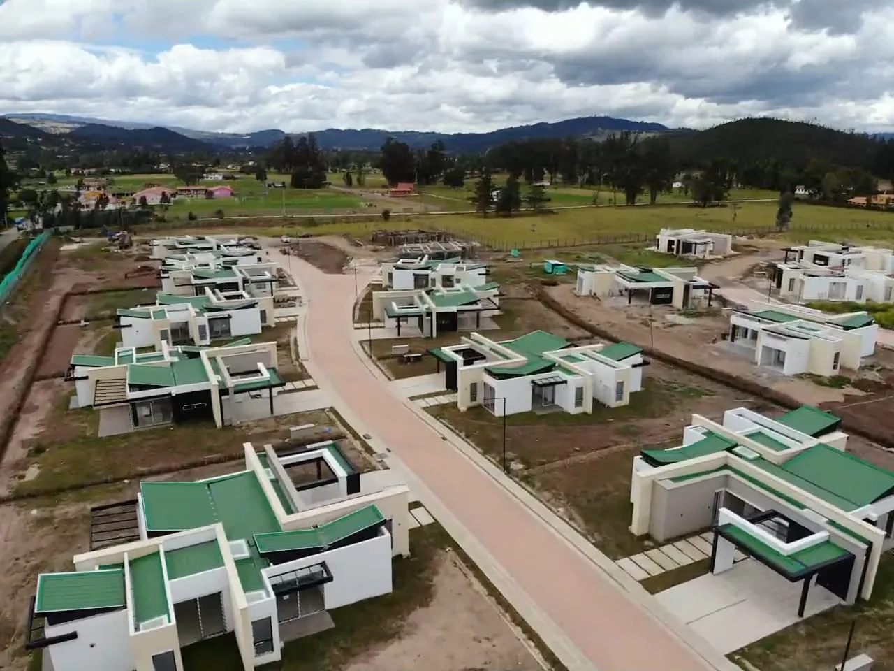 AVANCES DE OBRA HARAS DE SANTAMARIA SEPTIEMBRE 2025